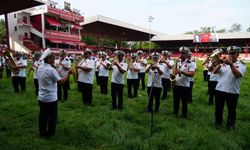 Sarayiçi Er Meydanı'nda 665. Tarihi Kırkpınar Yağlı Güreşleri'nin açılış seremonisi gerçekleştirildi