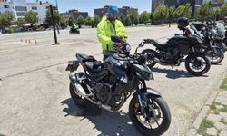 Sıcak hava bahanesiyle koruyucu ekipmanlarını ihmal eden motosiklet sürücülerine önemli uyarılar