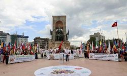 Taksim Meydanı'nda görsel şölen