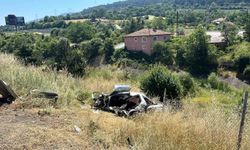 TEM Otoyolu'nda otomobil şarampole devrildi: 1 ölü, 3 yaralı