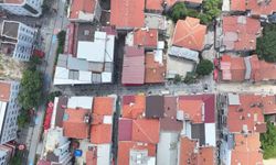 Uşak'ta Kurtuluş ve Yeşil Karaağaç mahallelerinde zemin taşları yenileniyor