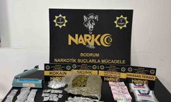 Uyuşturucu tacirlerine ağır darbe: 900 gram skunk, kokain ve pres makinesi ele geçirildi