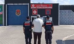 Uyuşturucu ticareti suçundan aranan şahsı jandarma yakaladı