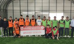 Yaz Kur'an kursu öğrencileri futbol turnuvasında buluştu