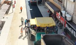Yenipazar'da sıcak asfalt çalışmaları hız kesmiyor