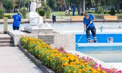 95'inci İzmir Enternasyonal Fuarı öncesi Kültürpark'ta hazırlıklar hız kazandı