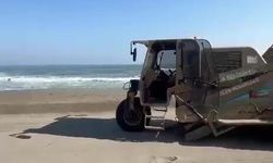 Akçakoca'da plajlarda temizlik ve kum tesviyesi çalışması
