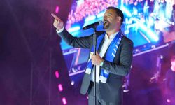 Alişan'dan Erzurum'da türkü dolu festival akşamı
