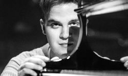 Alman piyanist LEVI.SCT, Türkiye'deki ilk konserini 28 Kasım'da verecek