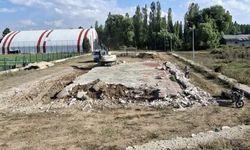 Arpalı'da spor tesisleri yenileniyor