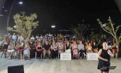 Ayvalık'ta tarihi Gümrük Meydanı sanatseverlerin buluşma noktası oldu