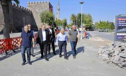 Başkan Büyükkılıç'tan Cumhuriyet Meydanı ve Yeraltı Çarşısı'ndaki yatırımlara yakın takip