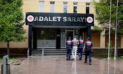 Bayburt'ta 4 yıl hapis cezası bulunan firari hükümlü yakalandı
