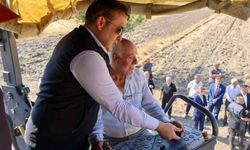 Bilecik'te Göynücek-Düzağaç-Dombayçayır Grup Köy Yolu'na sıcak asfalt atıldı