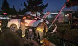 Çerkezköy'de iki araç kafa kafaya çarpıştı: 6 yaralı