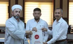 Cezaevinde Müslüman oldu
