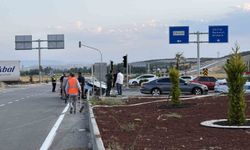 Çorum'da iki otomobil çarpıştı, sürücüler yara almadan kurtuldu
