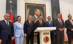 Cumhurbaşkanı Yardımcısı Yılmaz, Eskişehir Valiliğini ziyaret etti