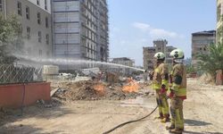 Defne'de doğalgaz borusunda yaşanan sızıntıdan alevler yükseldi
