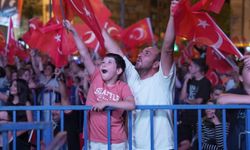 Denizli'de 30 Ağustos coşkusu Sagopa ile zirveye tırmandı