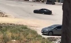 Elazığ'da drift atan sürücü kameraya yansıdı