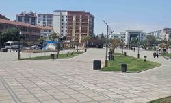 Elazığ'da sıcaklar cadde ve sokakları tenhalaştırdı