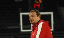 Ergin Ataman: 'Dünya Kupası'na gitmeyi garantilememiz için en az 2 veya 3 galibiyet almamız gerekiyor'