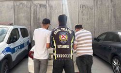 Esenyurt'ta saldırı amacıyla başka bir aracı ısrarla takip eden şahıslar yakalandı