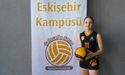 Eskişehir'de yetişen 11 yaşındaki sporcu, köklü voleybol kulübünün altyapısına transfer oldu