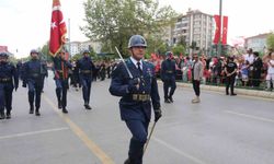 Eskişehir'de Zafer Bayramı törenlerle kutlandı