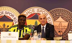 Fenerbahçe, Kojo Peprah Oppong için imza töreni düzenledi
