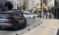 Gaziosmanpaşa'da 'namus meselesi' deyip dehşet saçtı: Kadını vurup iş yerinde intihar girişiminde bulundu