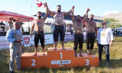 Gökbel'de Başpehlivan Enes Doğan oldu
