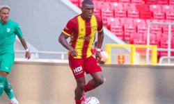 Göztepe'de Sinclair Armstrong, taraftardan tam not aldı
