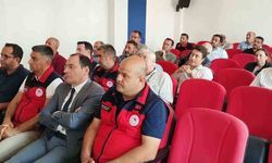 İki kamyonun çarpıştığı kazada 4 kişi yaralandı