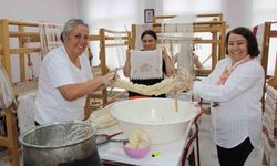 İpliği yemek yapar gibi hazırlanıyor: 'Gümüşhacıköy kıvratma dokuması'nı 50 yıl sonra yeniden dokudular