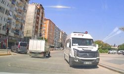 İşçi servisi ters yöne girerek trafik tehlikeye düşürdü
