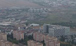 İstanbul'da yaz günü kış havası: Leylekler göç yolunda