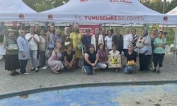 Kadınların el emeği ürünleri gece pazarında satışa çıktı