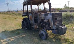 Kars'ta traktör alev alev yandı