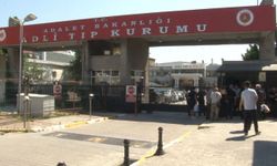 Kazada hayatını kaybeden polis memurunun cenazesi ailesi tarafından Adli Tıp Kurumu'ndan alındı