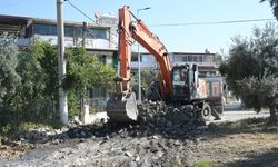 Kuşadası'nda 12 bin metrekarelik yeni yol çalışması başladı