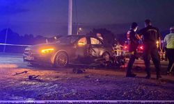 Motosiklet ile otomobil çarpıştı: 1 ölü