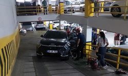 Otoparkta otomobilin altında kalan genç kadın yaralandı