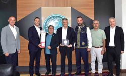 Rektör Yücel Oğurlu'ya, Kurtdereli güreşleri için davet