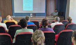 Sağlık çalışanlarına kronik böbrek yetmezliği anlatıldı