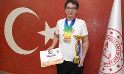 Singapur'dan İzmir'e dünya ikinciliği gururu