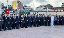 Taksim Meydanı'nda 30 Ağustos Zafer Bayramı töreni