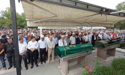 Trafik kazasında hayatını kaybeden imam, son yolculuğuna uğurlandı