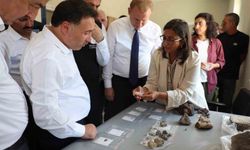 Vali Çiçek, Eğriköy Höyük Kazı Alanı'nı ziyaret etti